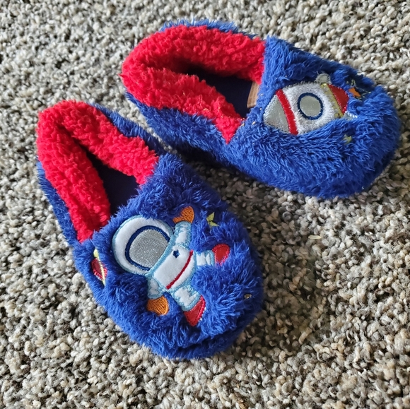 Boys house shoes - Picture 3 of 3